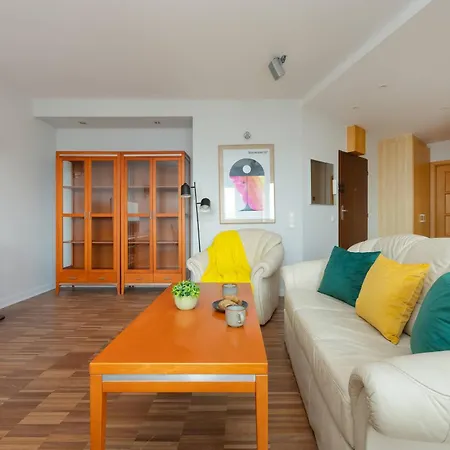 公寓 Spacious With Balcony Suited For Remote Work By Renters *
